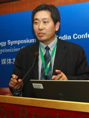 中国生物化学与分子生物学会临床应用生物化学与分子生物学分会主委,中国抗癌协会肿瘤标志物专业委员会副主任委员田亚平演讲