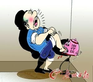 老人关于治疗仪的投诉不少。CFP供图