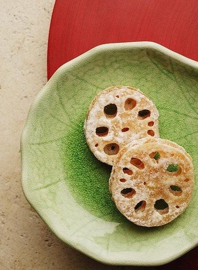 冬天流鼻血选用藕节煎水喝!