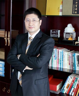 广东一品红药业有限公司 董事长 李捍雄