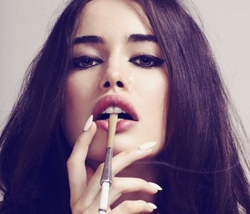 多嘴多舌的女人