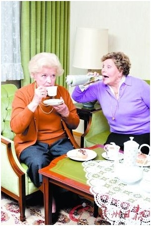 老人性格乖僻爱吵架或事出有因