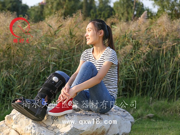 可调踝气囊助行鞋