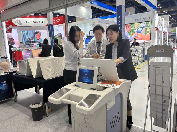 HRA的意向客户公司规模大回来后可马上着手合作